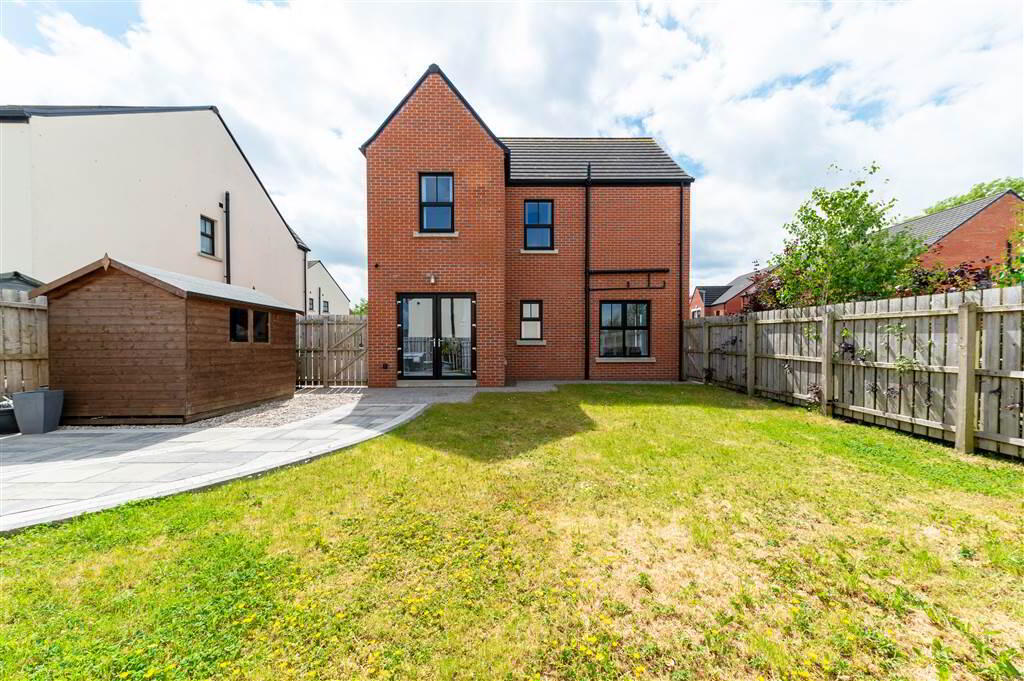 33 Castlegowan Place 43 of 48