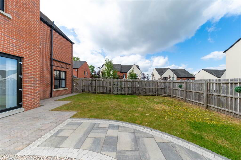 33 Castlegowan Place 46 of 48