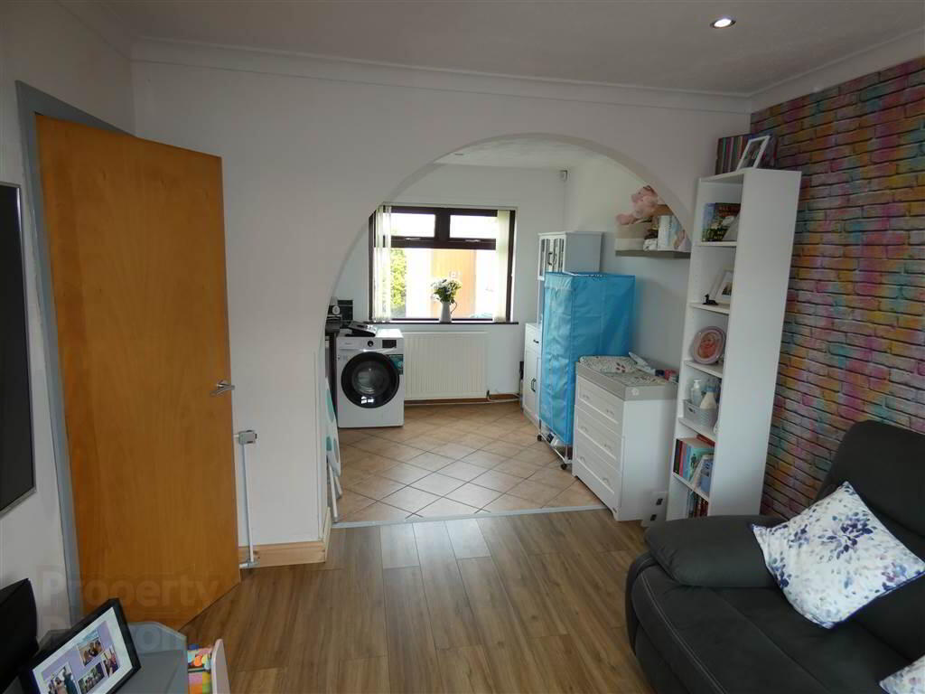 58 Brentwood Park 5 of 18