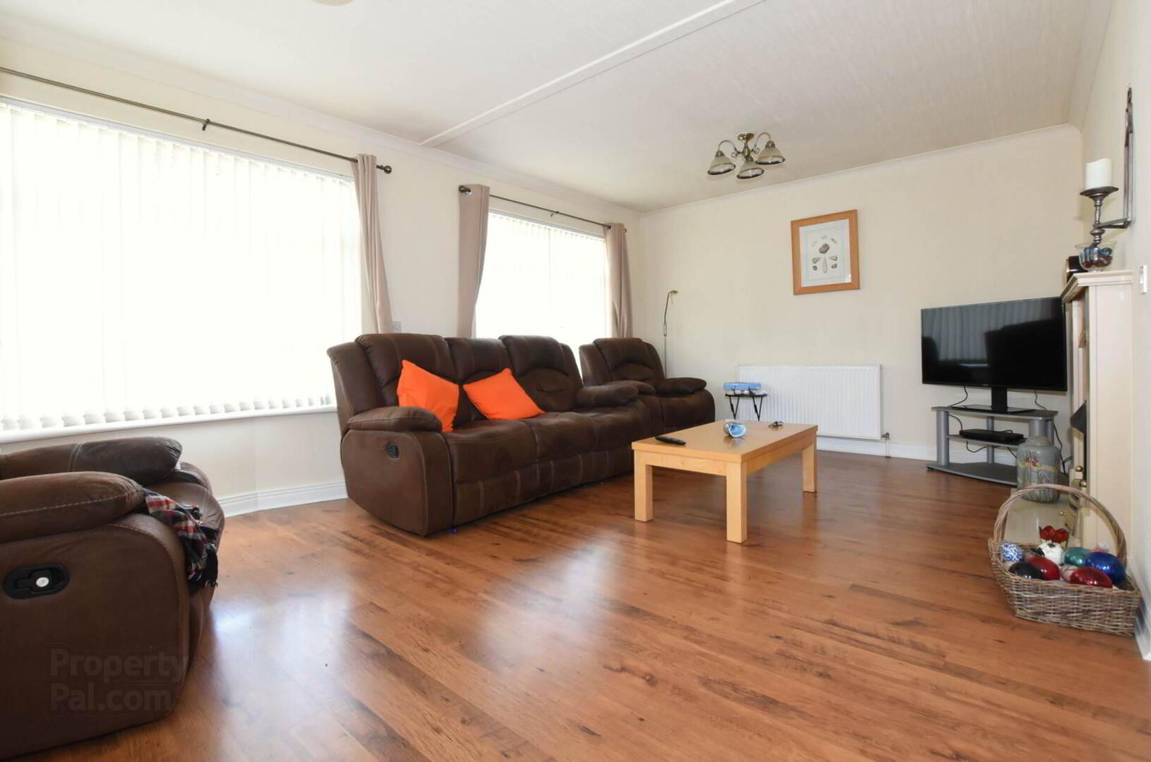 9 Kingfisher Way 7 of 22