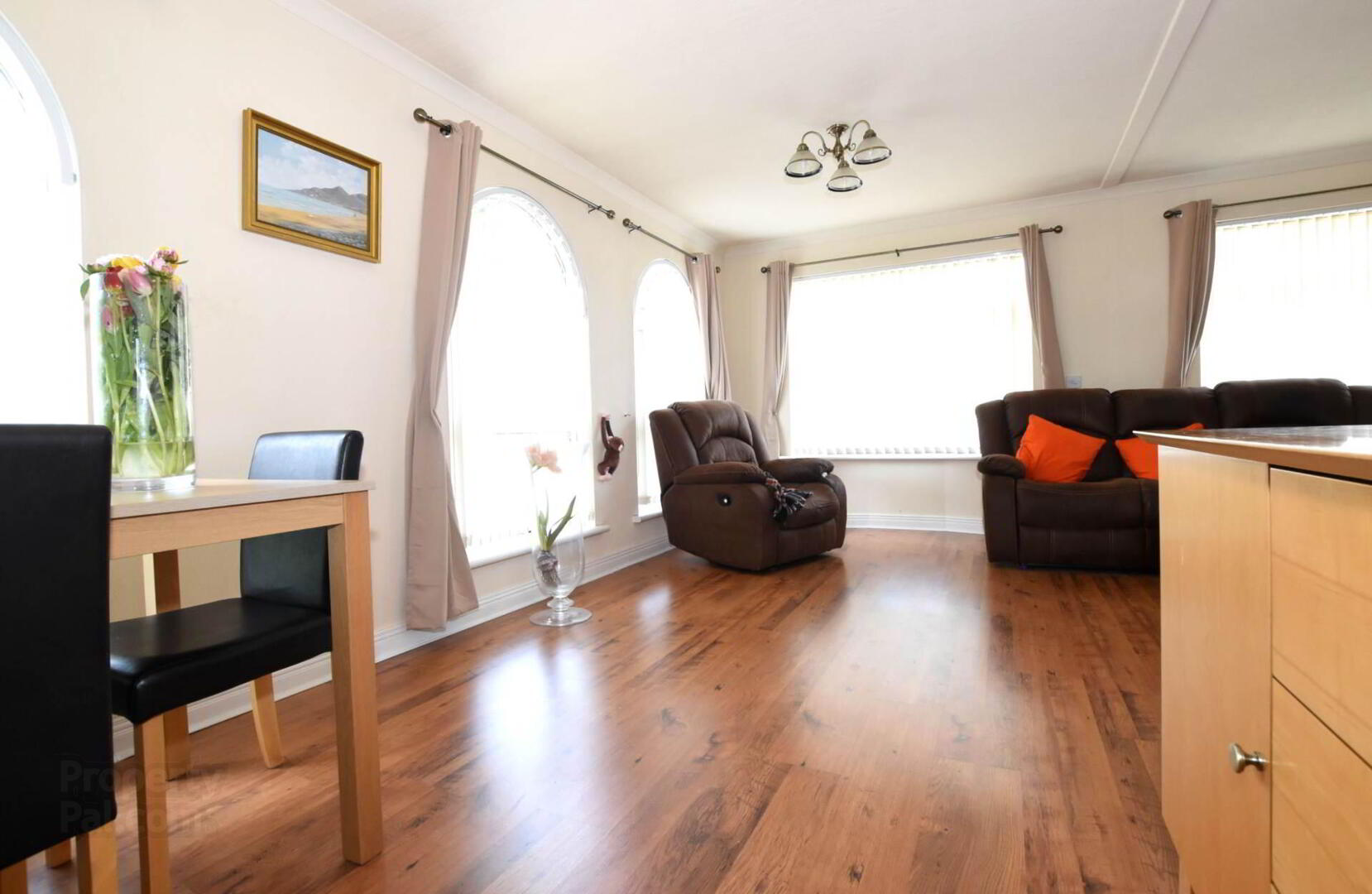 9 Kingfisher Way 8 of 22