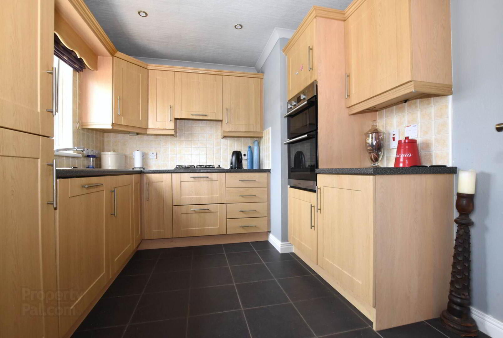9 Kingfisher Way 10 of 22