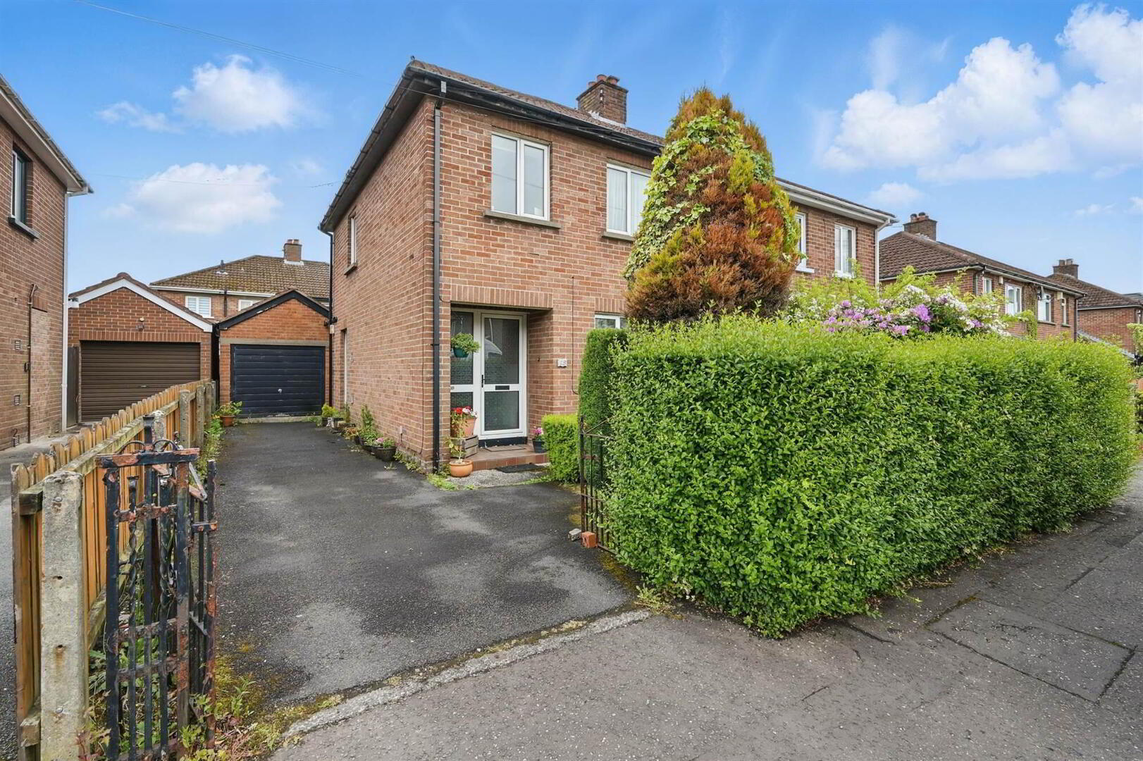 18 Prince Edward Drive 1 of 14