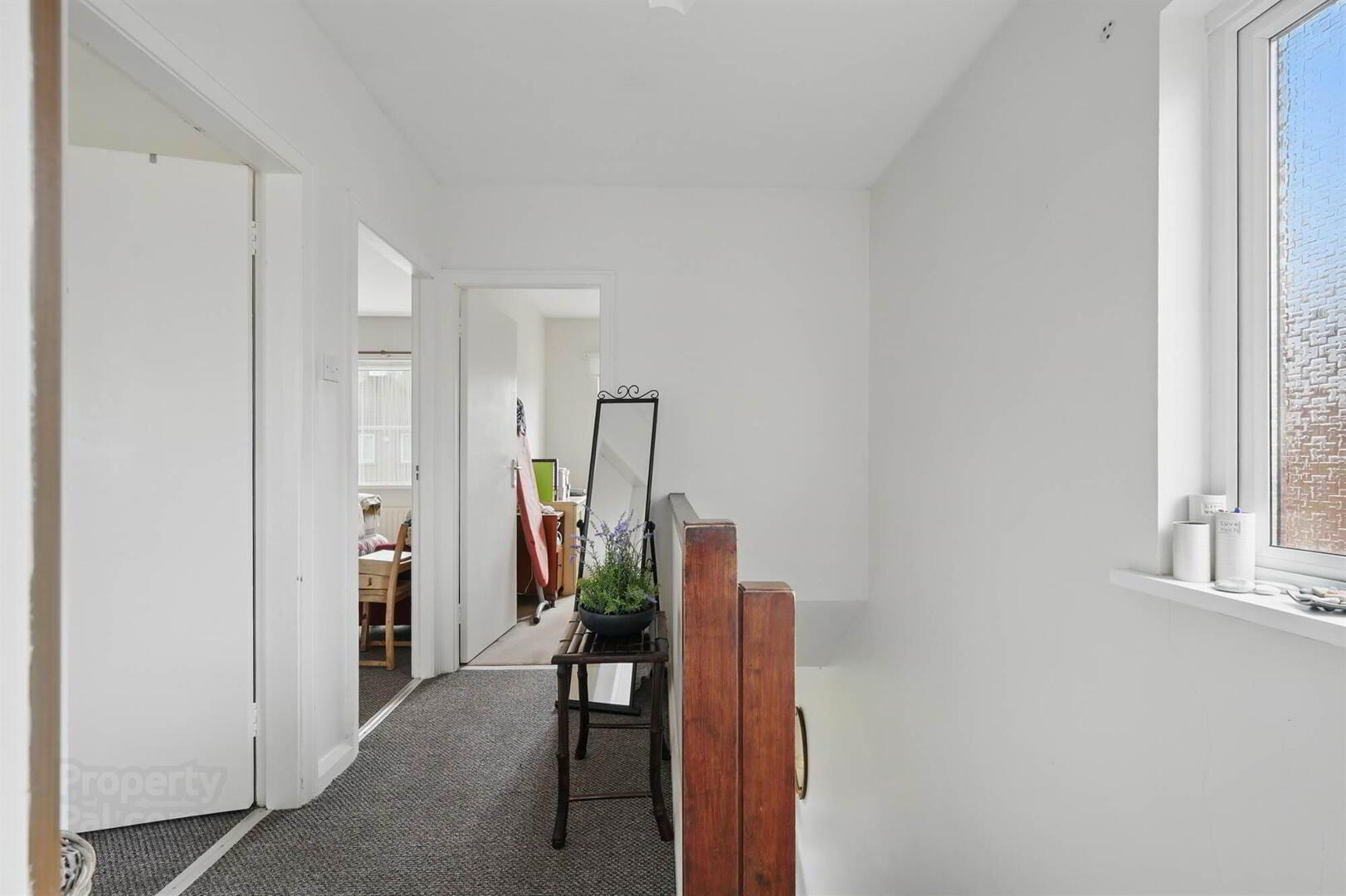 18 Prince Edward Drive 7 of 14