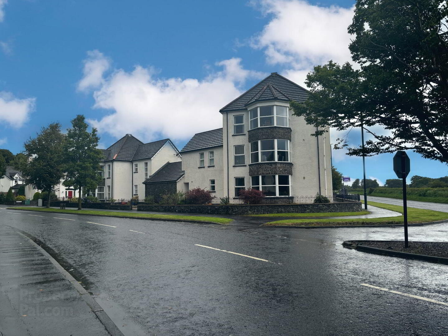 27 Motte Farm 1 of 16