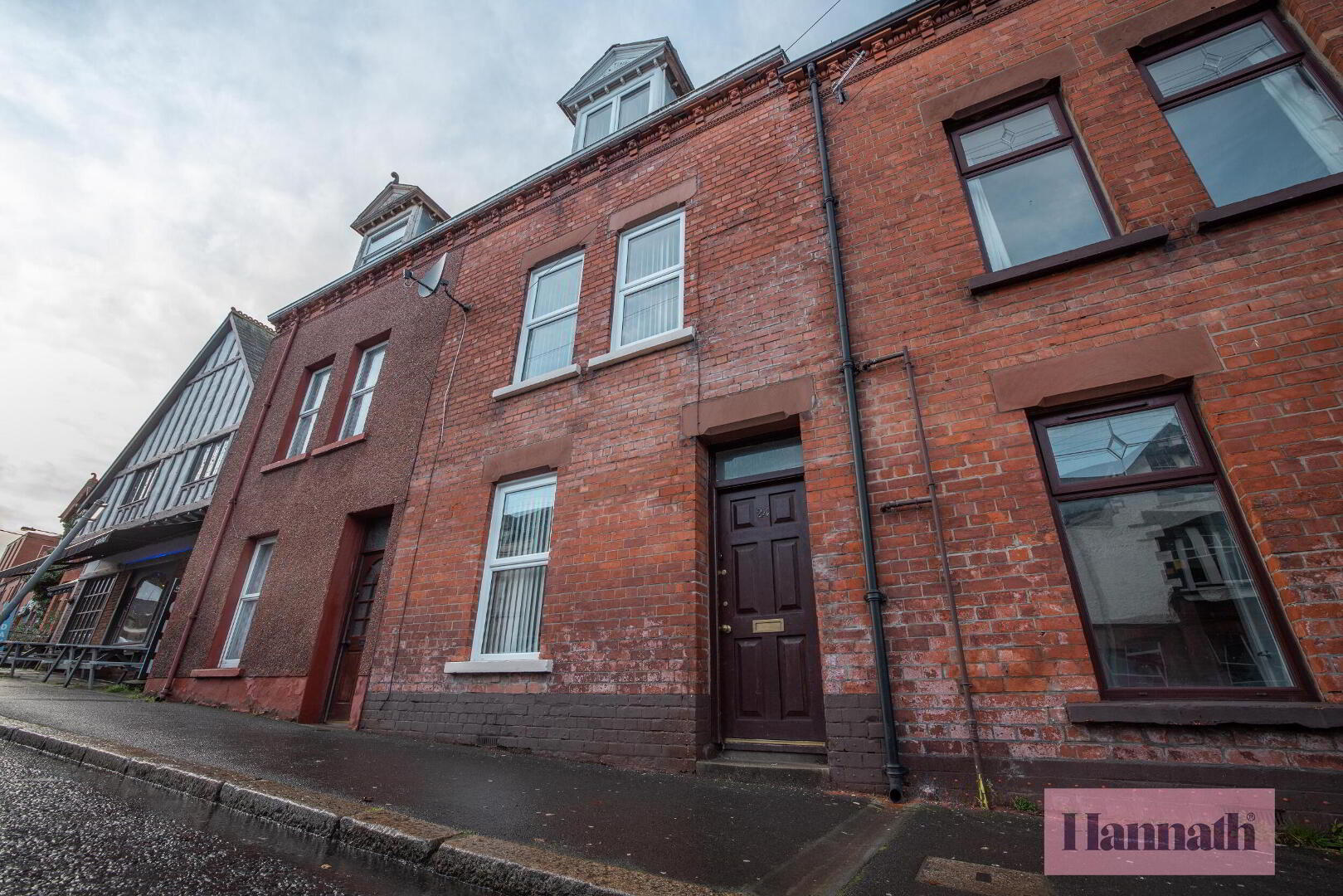 Room 4, 24 Windsor Avenue 27 of 41