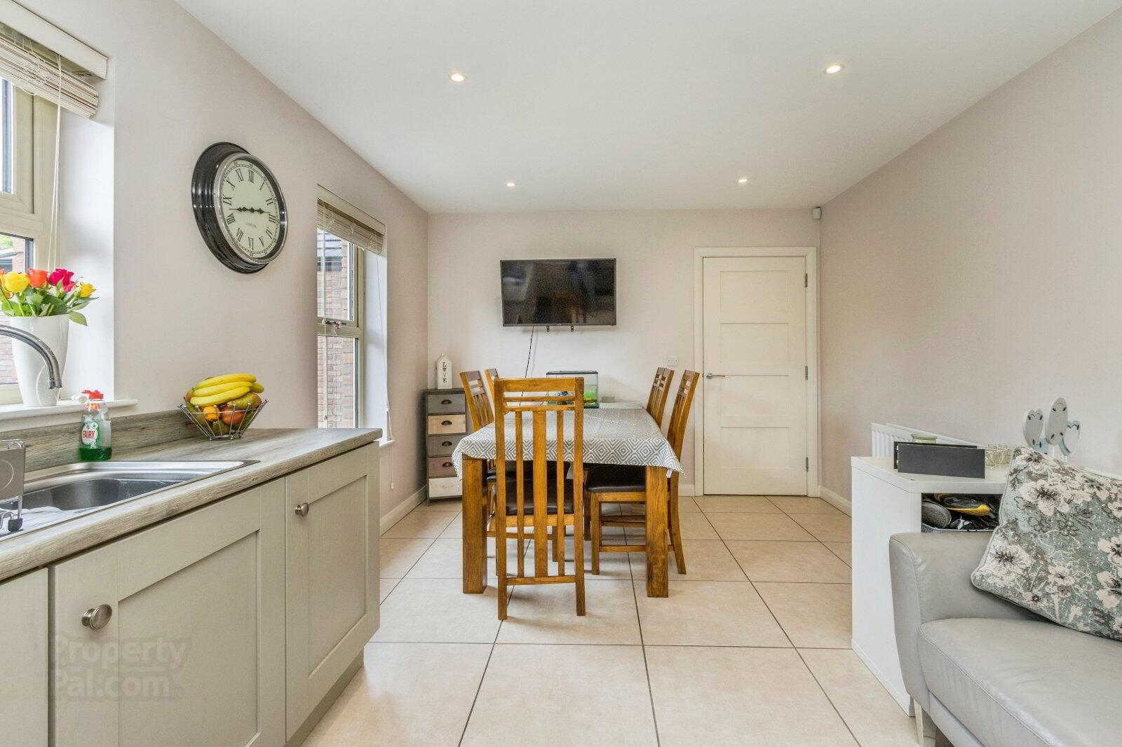 3 Ashfield Hall 7 of 20