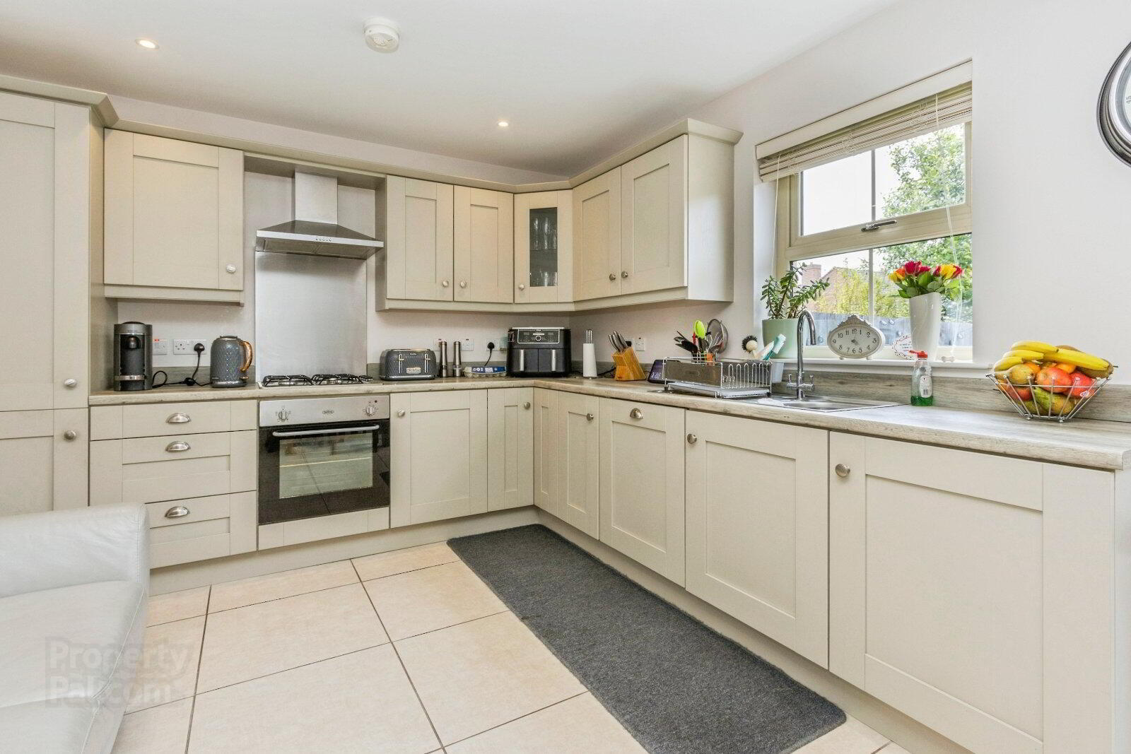 3 Ashfield Hall 4 of 20