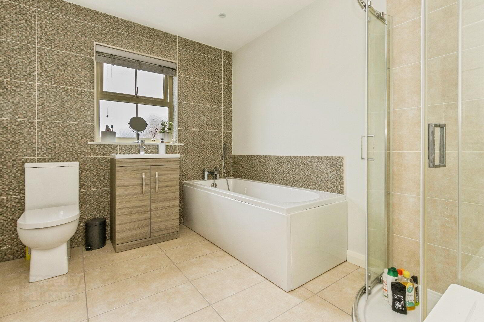 3 Ashfield Hall 18 of 20