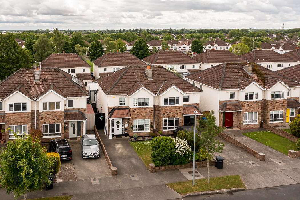 3 Tara Court 2 of 23