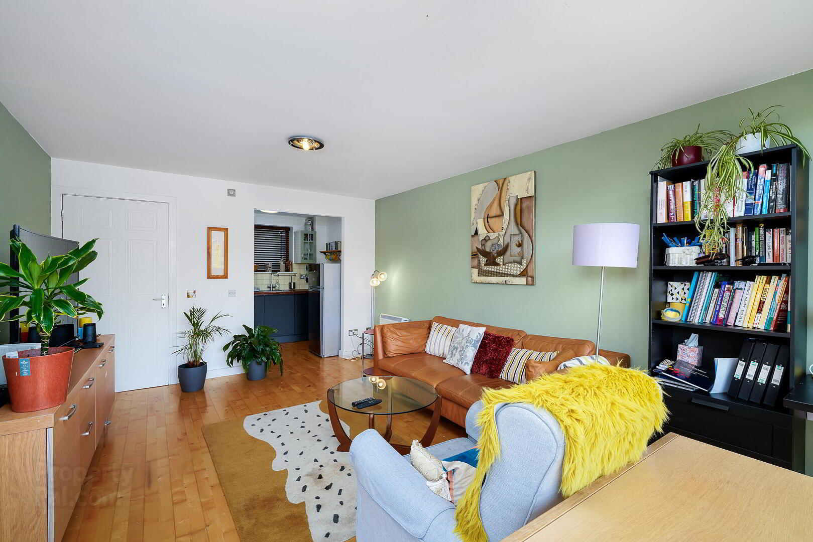 220 Neptune House 6 of 19