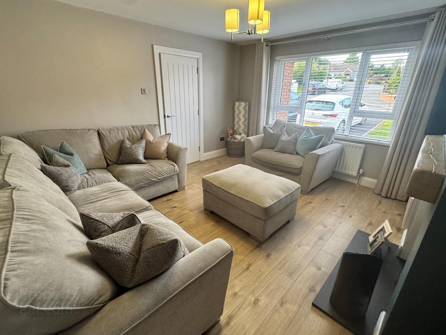 5 Lisieux Court 6 of 17