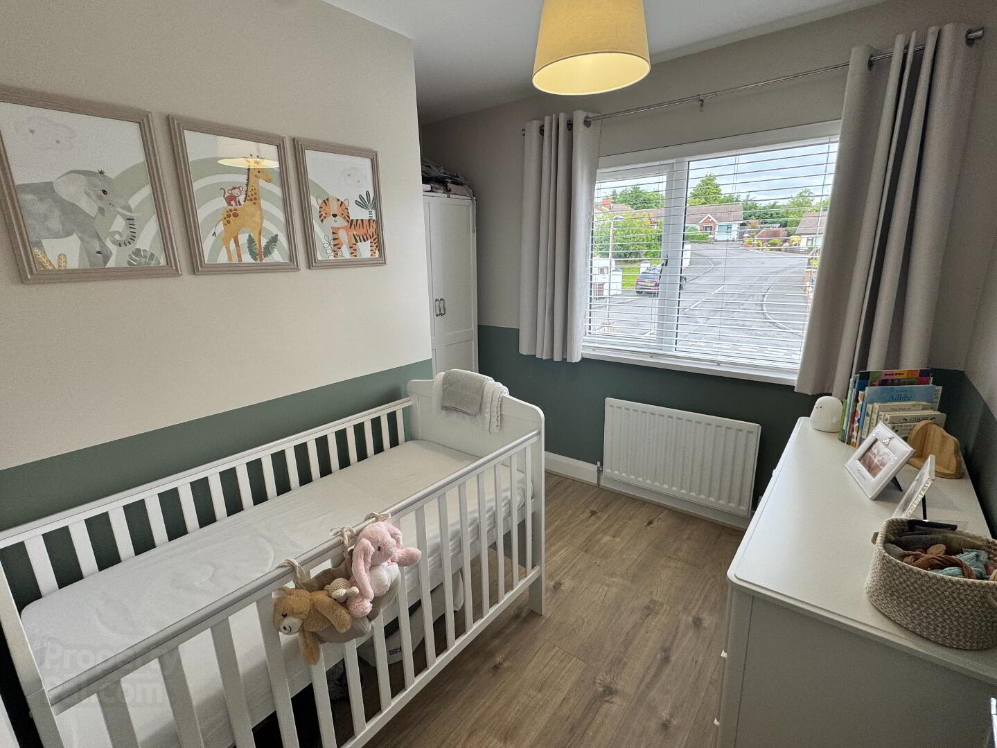 5 Lisieux Court 12 of 17