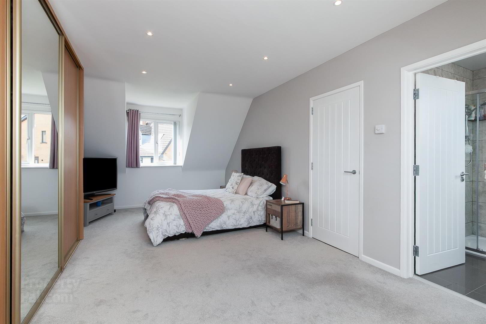 35 Hollybrook Avenue 14 of 24