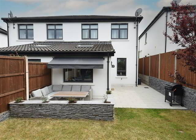 12 Ring Finnan Avenue 74 of 78