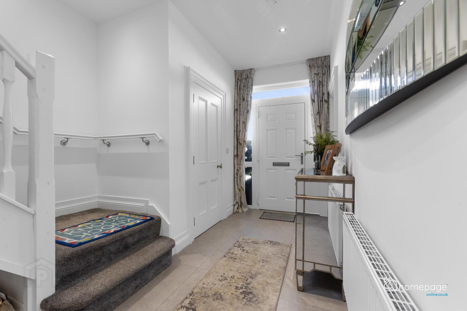 20 Clooney Mews 7 of 25