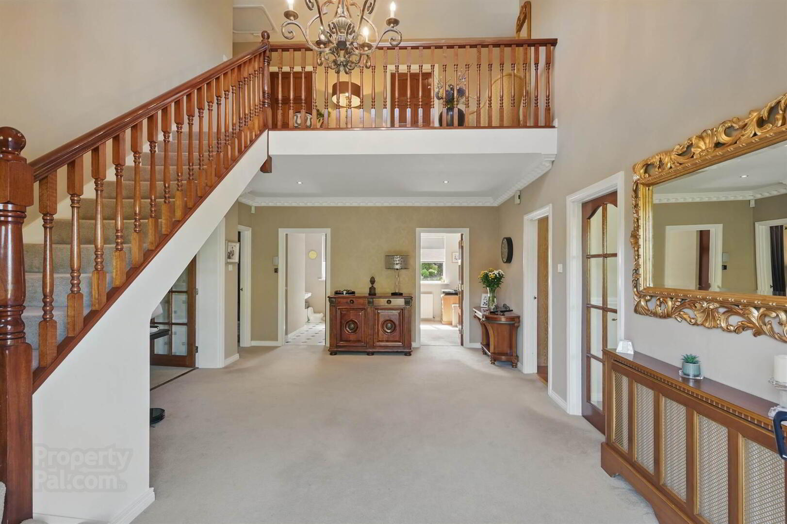 8 Carnesure Manor 3 of 38