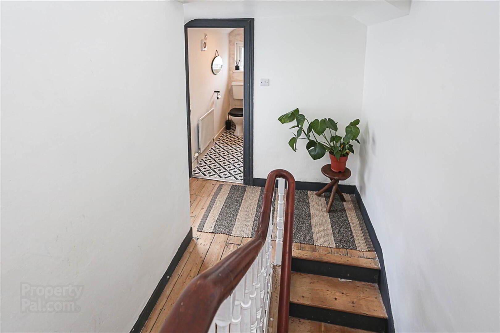 51 Railwayview Street 11 of 16