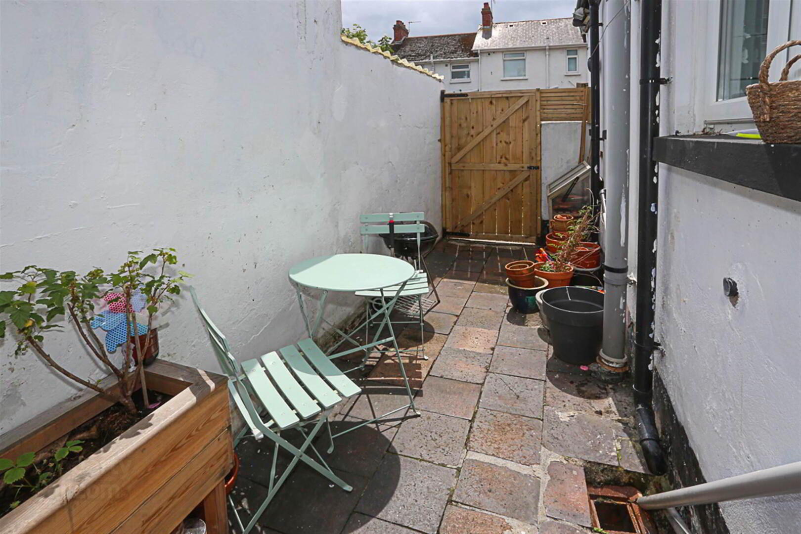 51 Railwayview Street 16 of 16