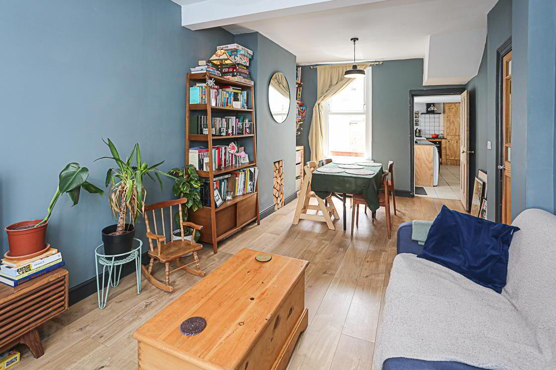 51 Railwayview Street 4 of 18