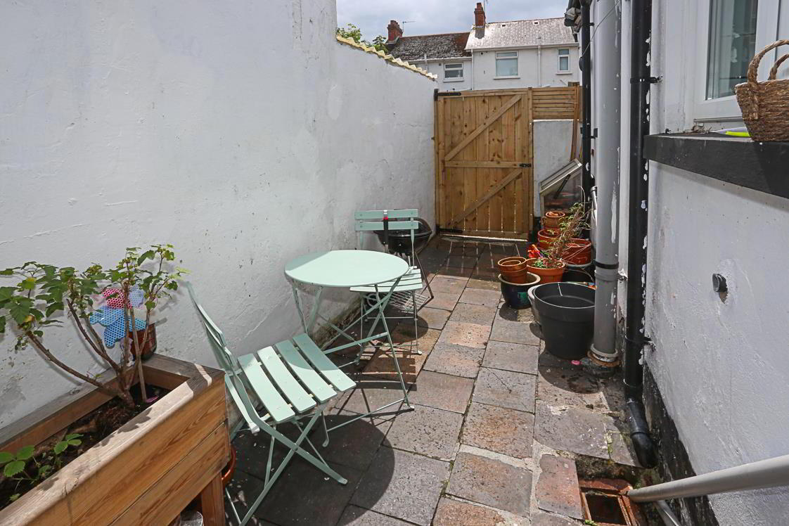 51 Railwayview Street 16 of 18