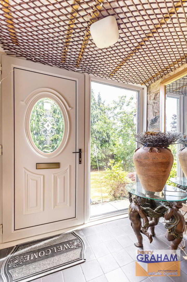 14 Moss Road 4 of 36