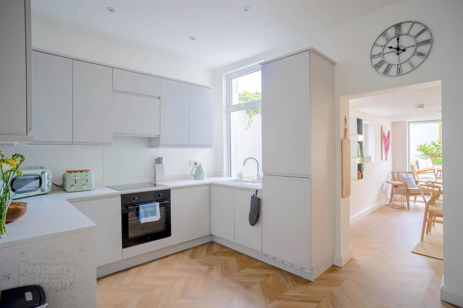 95 Downshire Road 7 of 24