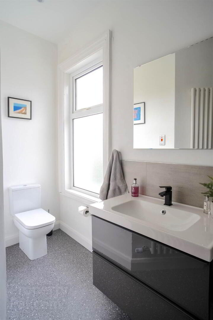 95 Downshire Road 17 of 24