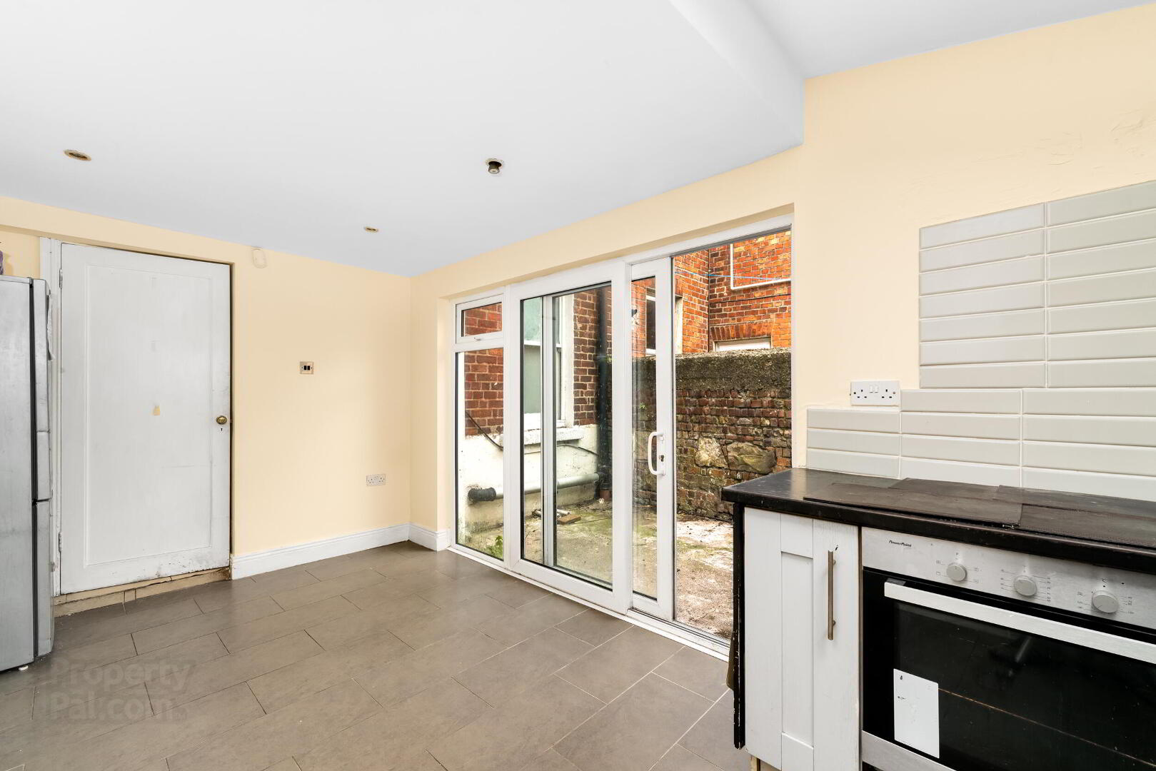 28 Annesley Place 8 of 23