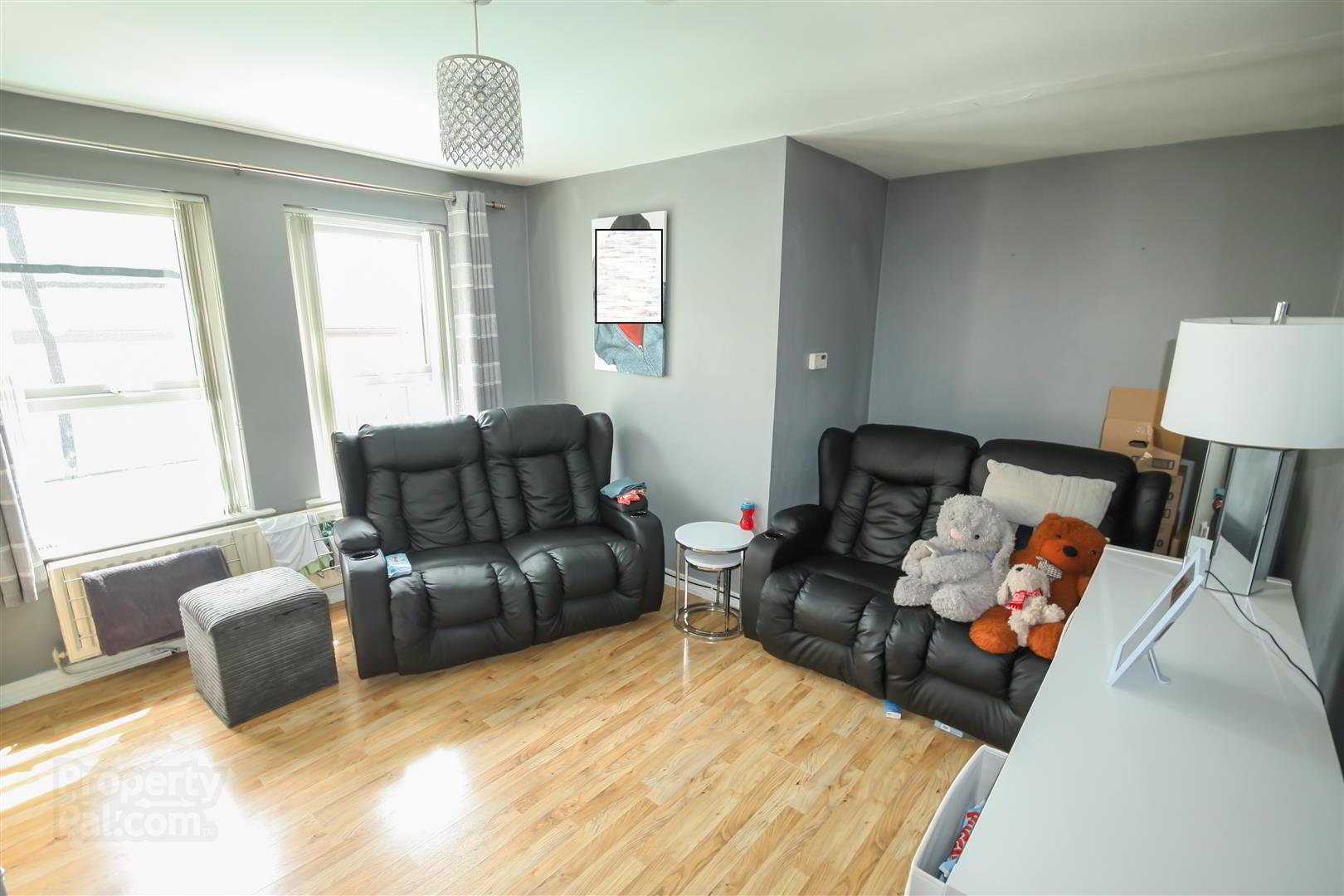 32 Lindisfarne Road 4 of 19