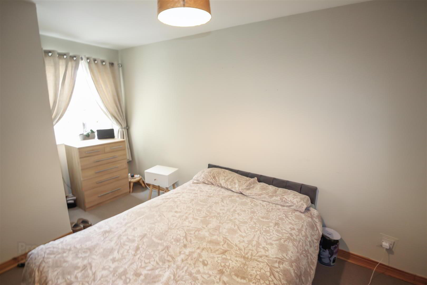 32 Lindisfarne Road 10 of 19