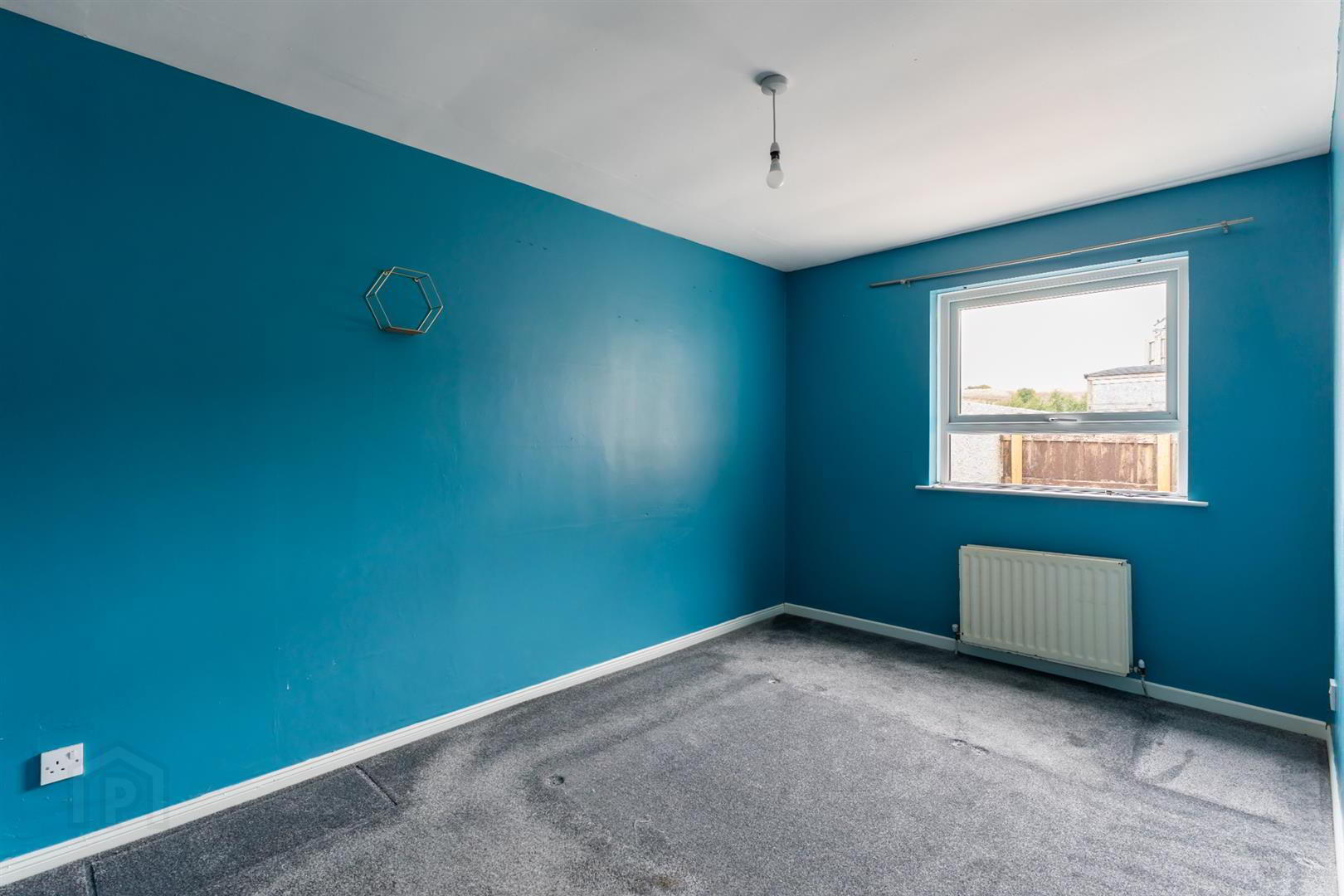 32 Lindisfarne Road 6 of 24