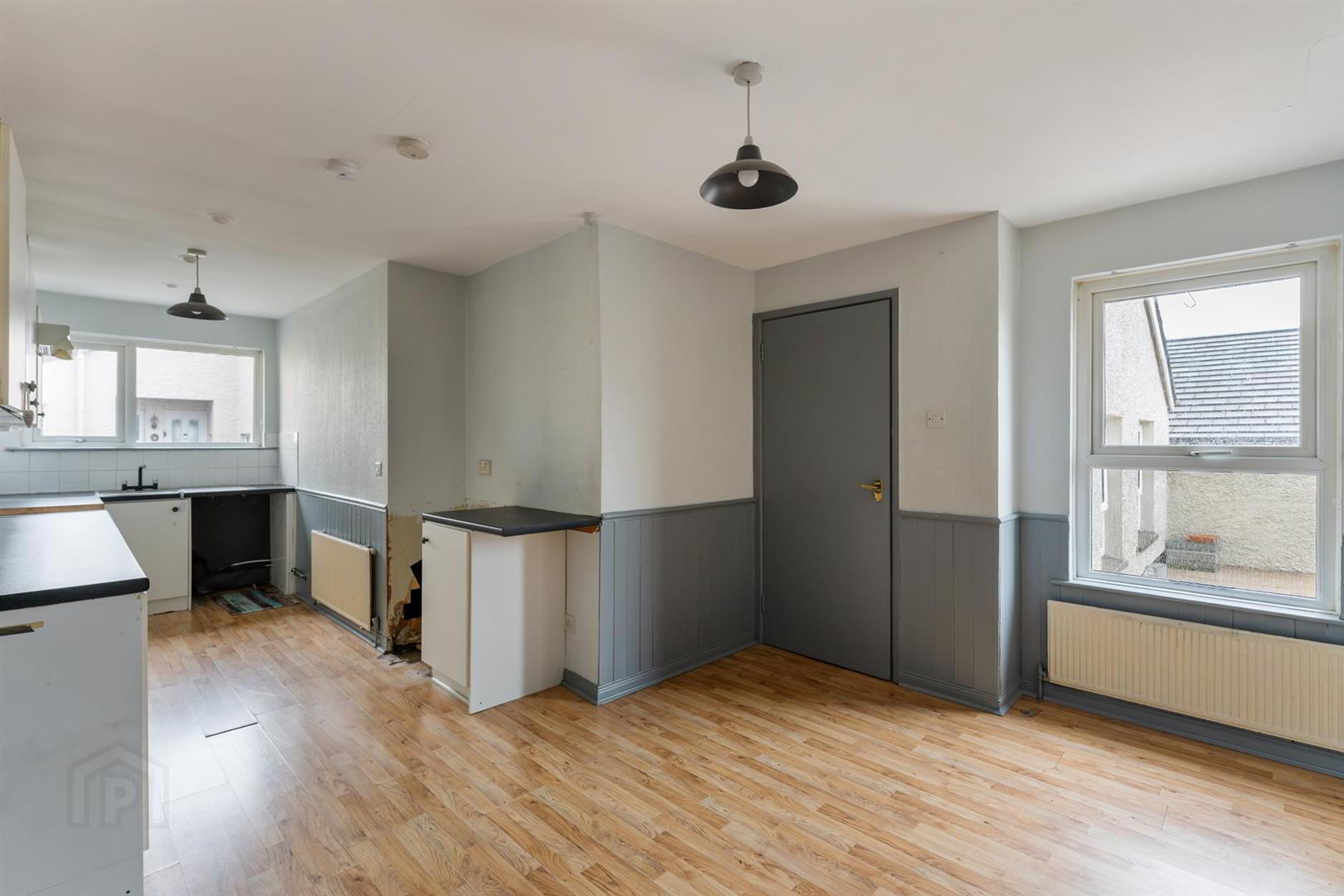 32 Lindisfarne Road 9 of 24