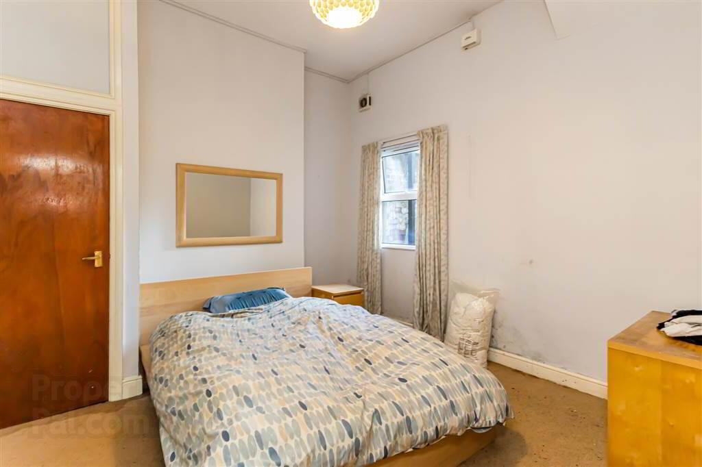 83 Wellington Park 4 of 19