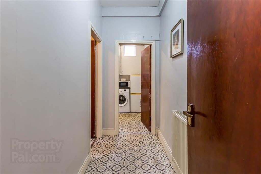 83 Wellington Park 5 of 19