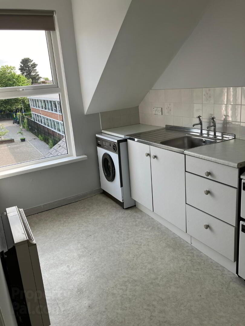 Unit 3, 76 Malone Avenue 2 of 6