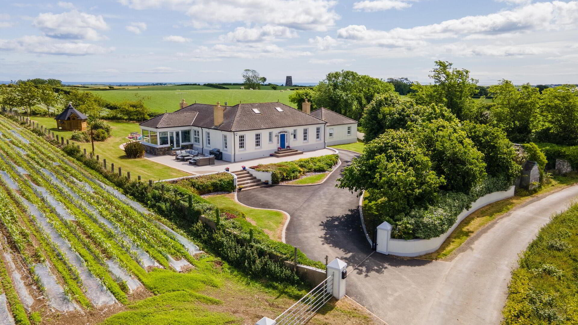 Sliabh Cuan House, 9 Mountain Road 1 of 21