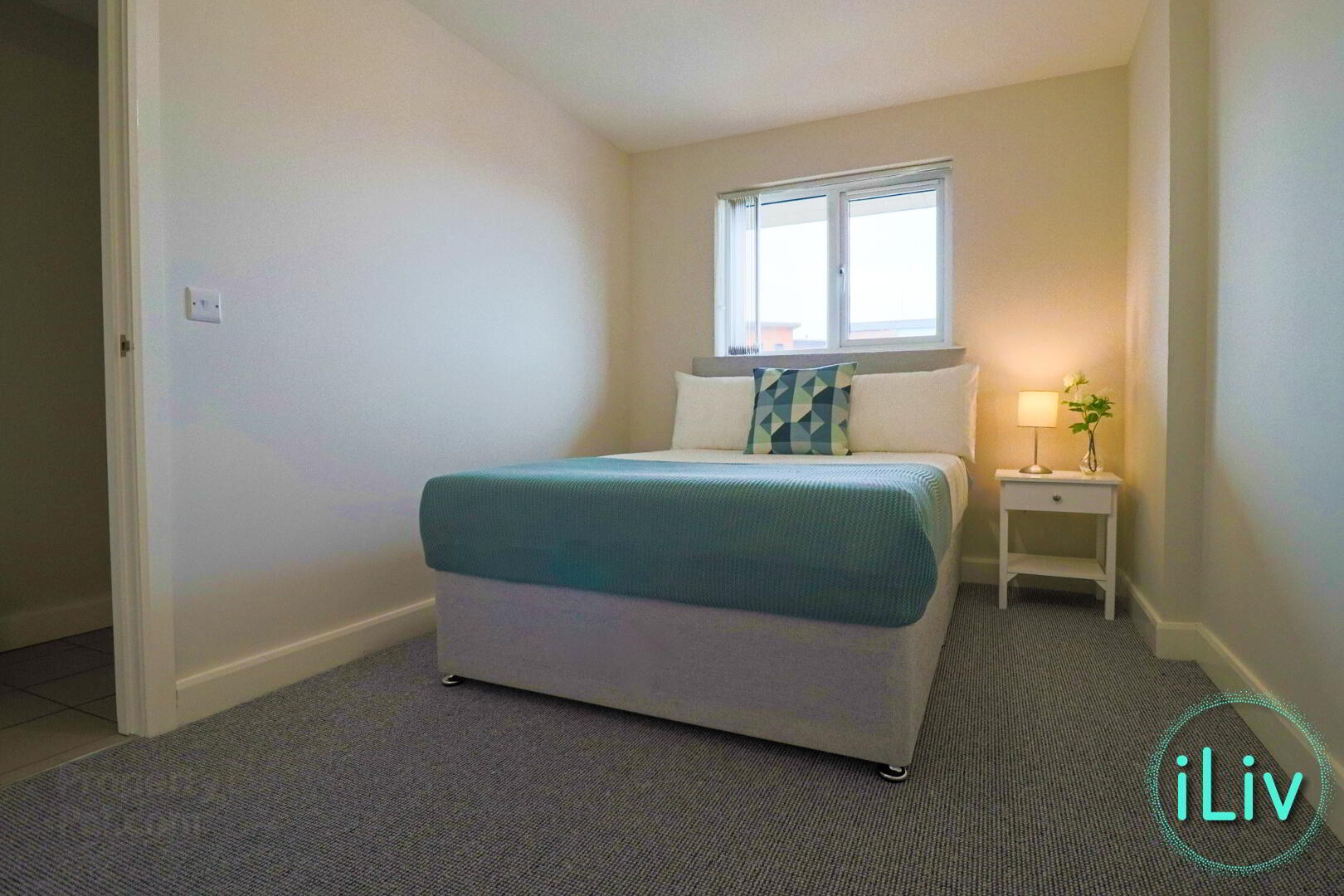 703 College Court Central, 56 King Street 4 of 21