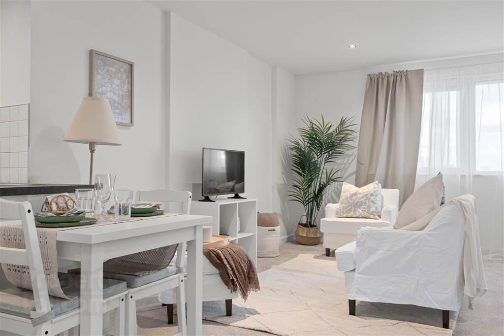 3.09 The Obel, 62 Donegall Quay 7 of 20