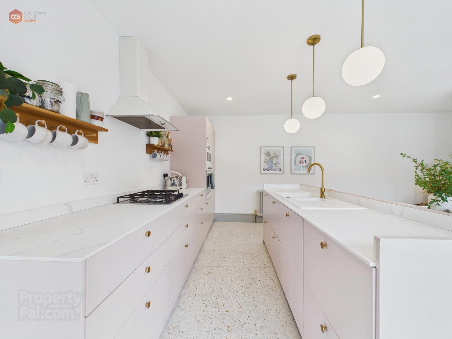 11-15 Eglinton Lane 3 of 43