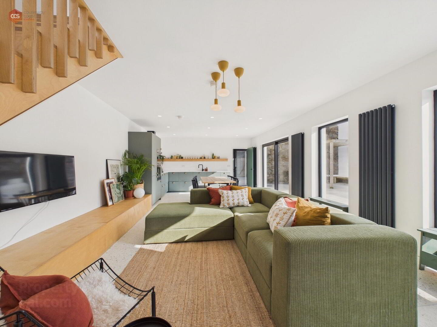 11-15 Eglinton Lane 20 of 43