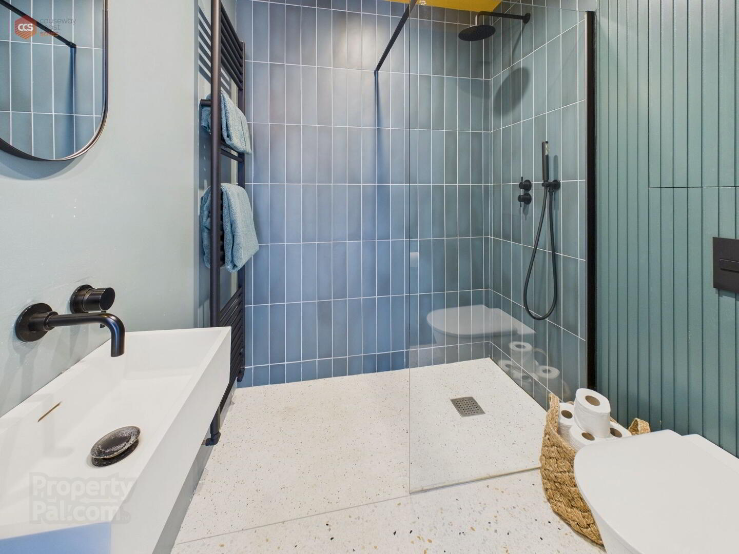 11-15 Eglinton Lane 27 of 43