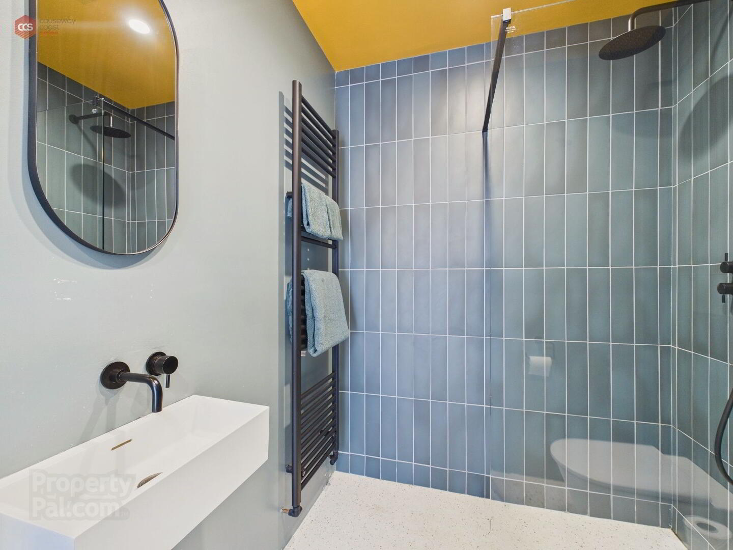11-15 Eglinton Lane 28 of 43