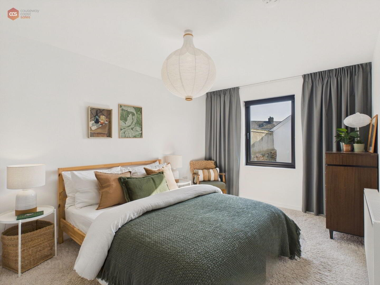 11-15 Eglinton Lane 29 of 43