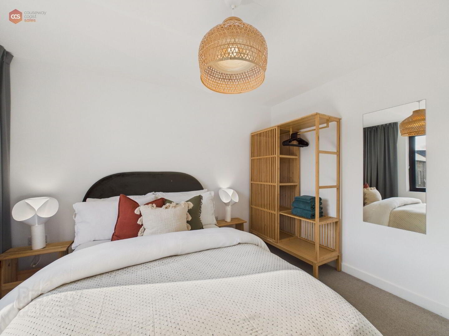 11-15 Eglinton Lane 36 of 43