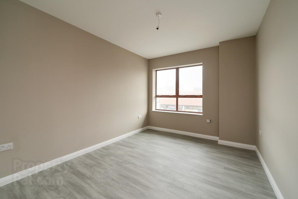 Apt 5 Moat House, 971-973 Upper Newtownards Road 4 of 7