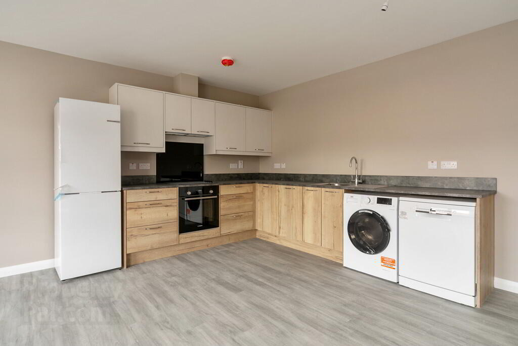 Apt 5 Moat House, 971-973 Upper Newtownards Road 3 of 7