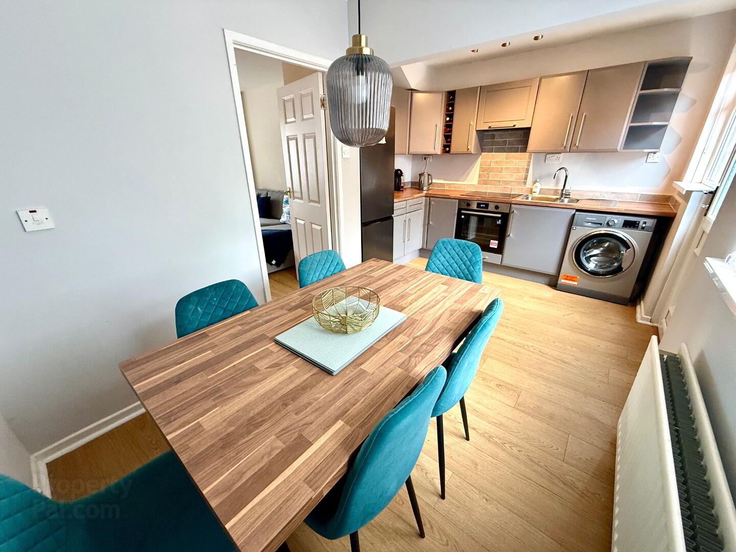 54 Kingsmere Gardens 10 of 26