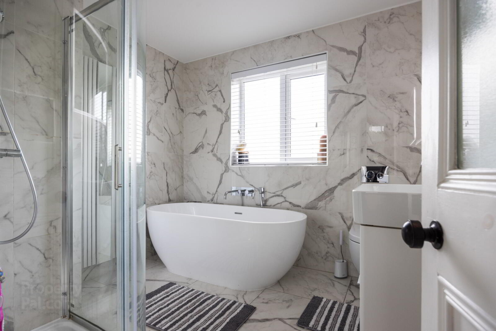 Laurento, 671 Antrim Road 34 of 55