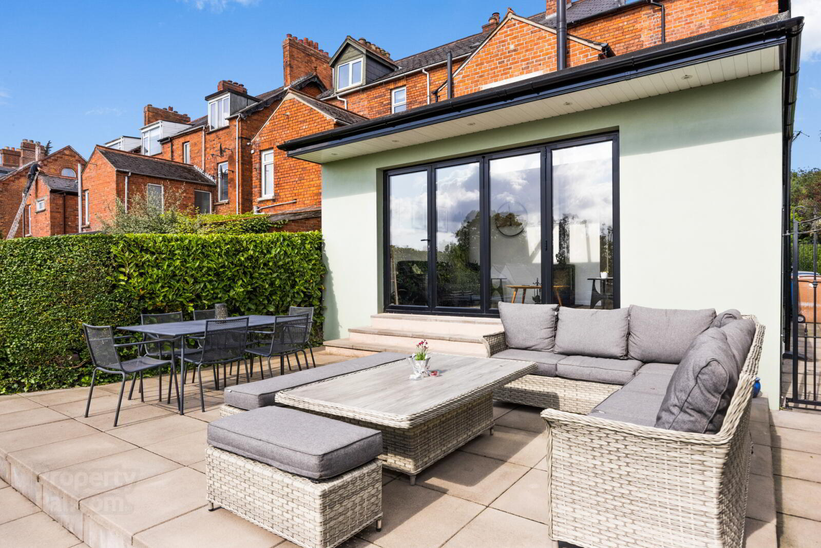 Laurento, 671 Antrim Road 46 of 55